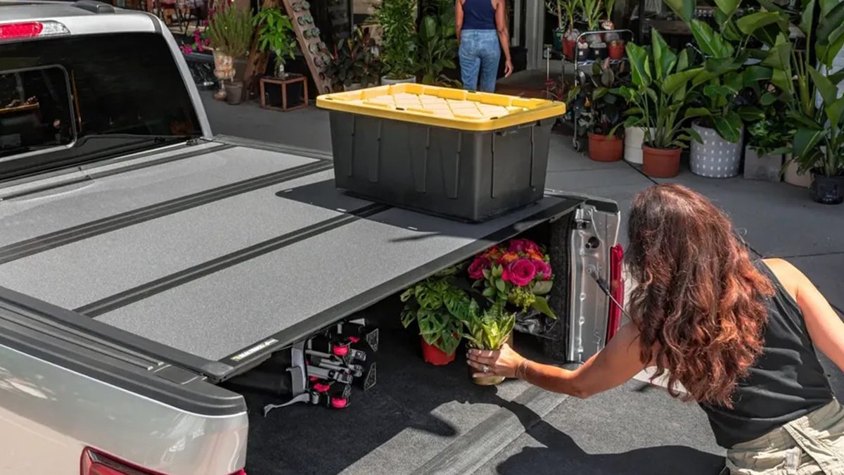 Hard vs Soft Tonneau Covers – Which is Right for Your Truck?